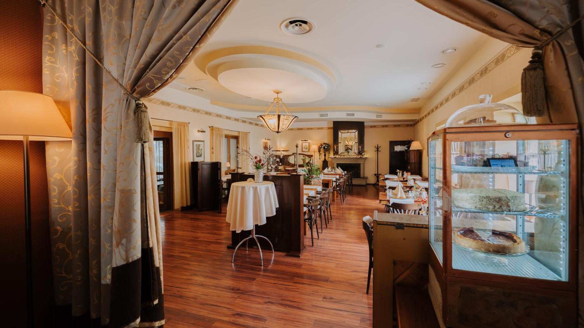 Boutique Hotel Maraton Kösice Dış mekan fotoğraf